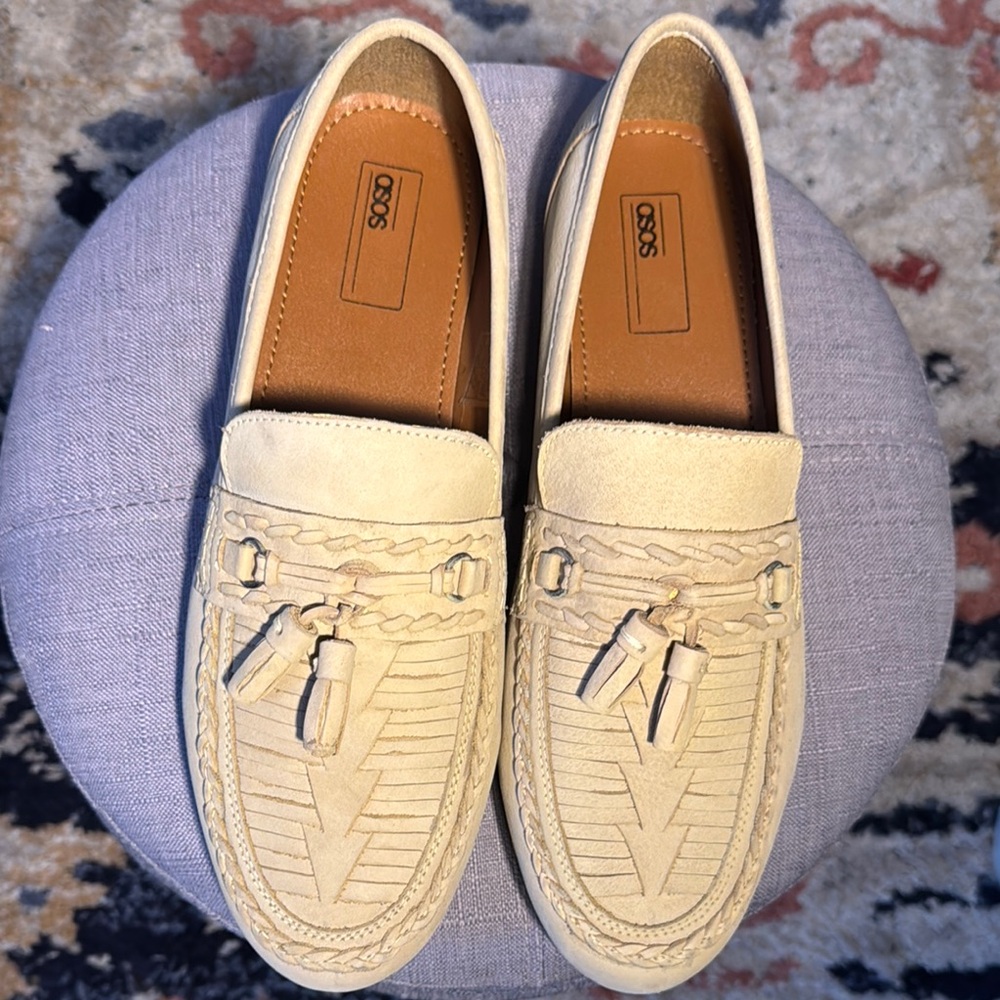 ASOS Cream Loafers with Tassel Detail size 9